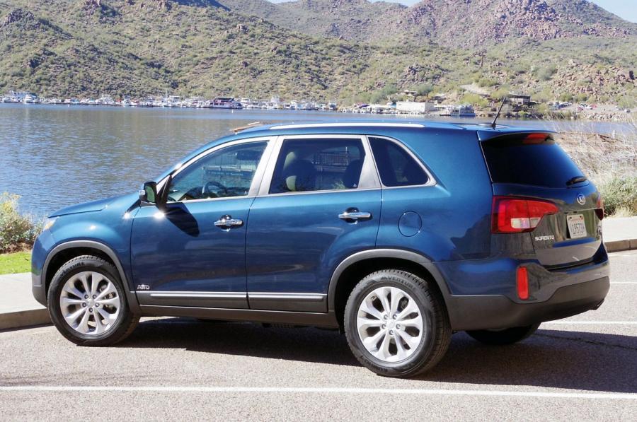  Kia Sorento 2014 года  (фото 39 из 88)